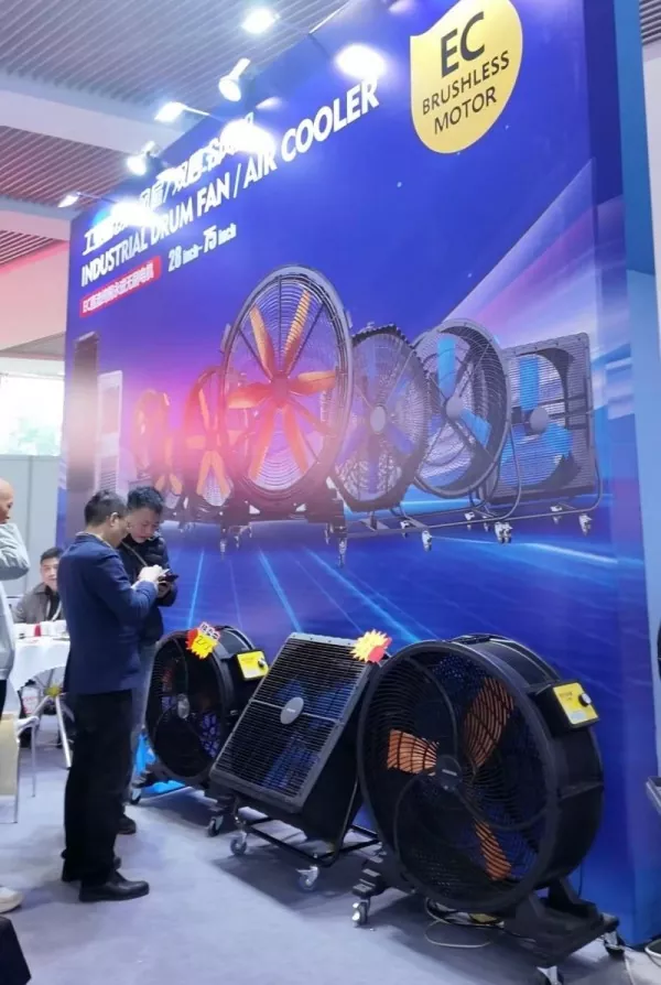 Repere ale expoziției Cixi: Keyi Electric strălucește cu produse noi, conectând cumpărători globali